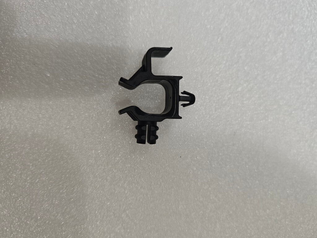 Pipe clip