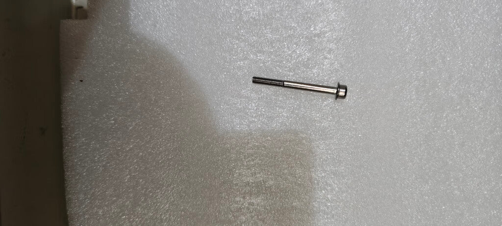 Screw (M40-HC04000140-070040-5103-Y)