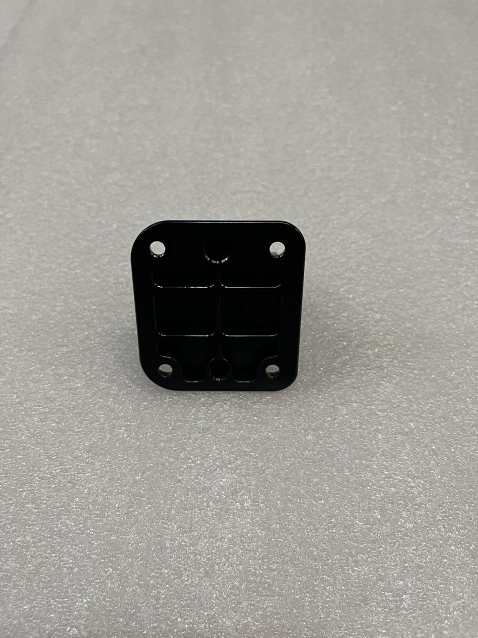 T100 Spread Tank Connector