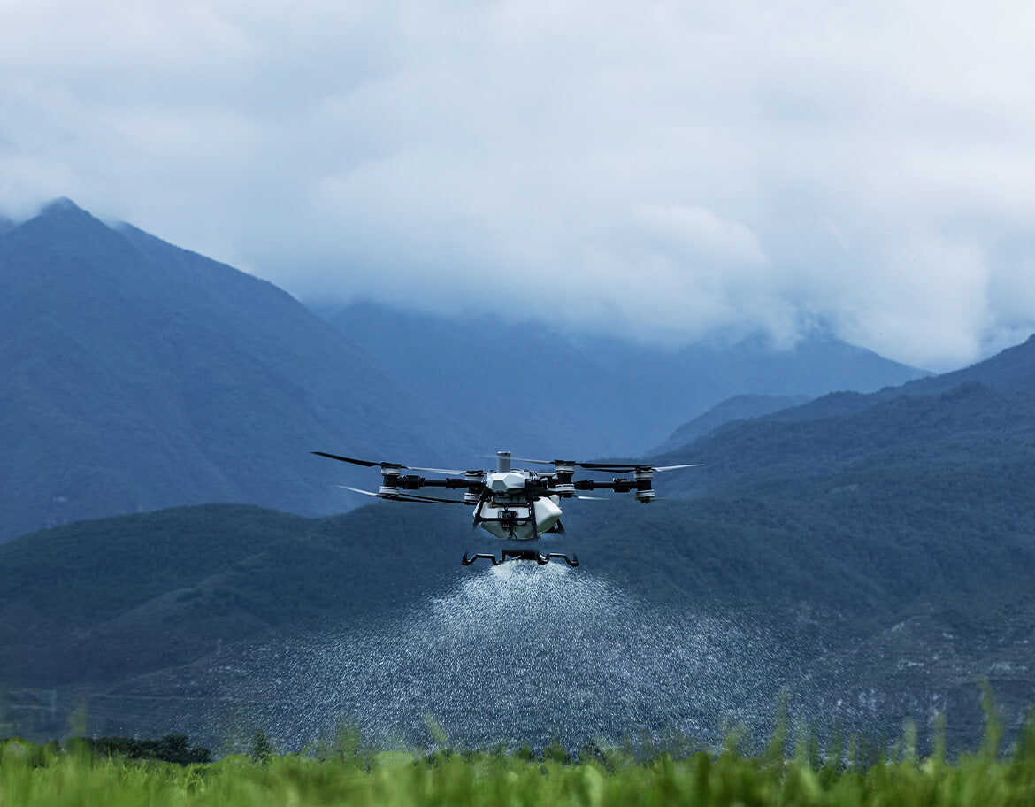 DJI Agras T100 - Ready to Spray Package (C12000)