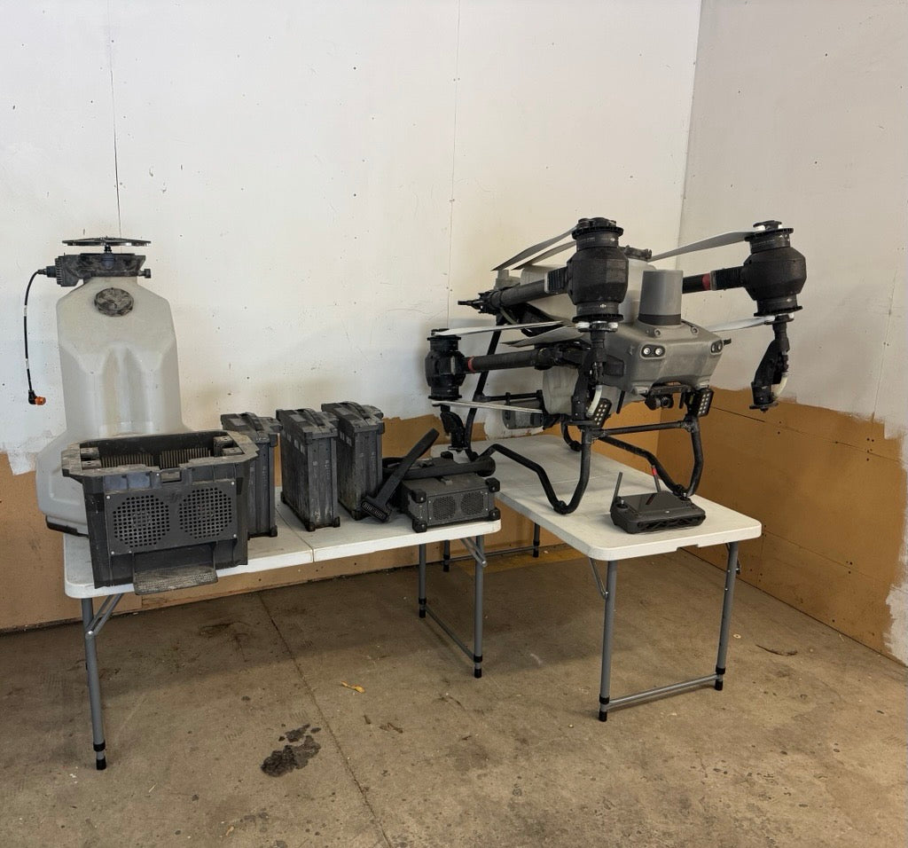 DJI AGRAS T50 Spray & Spread Package (Pre-Owned)